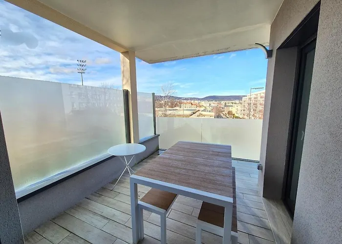 Lana #clim#terrasse - Meuble Classe 3etoiles *